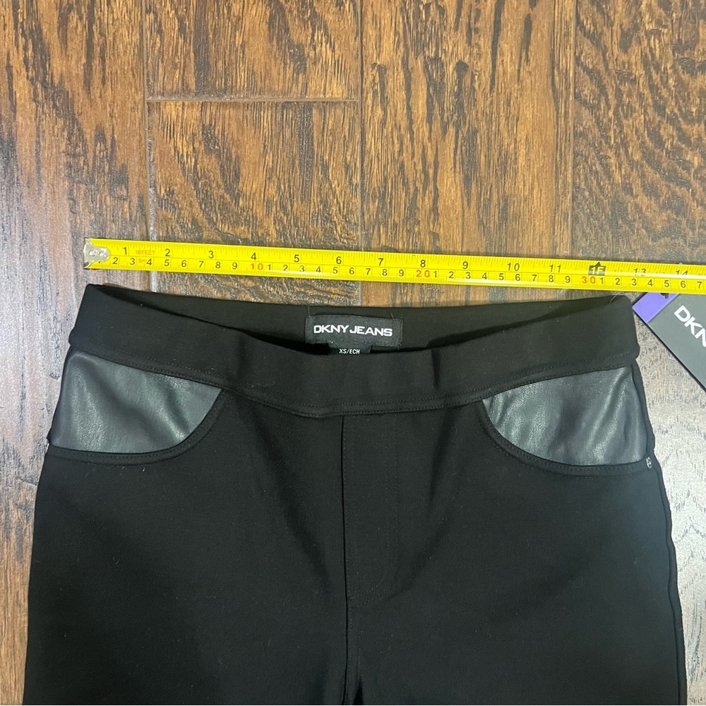 DKNY Jeans Black Ponte Pant with Faux Leather Pocket Accents Size XS NWT - Picture 7 of 10
